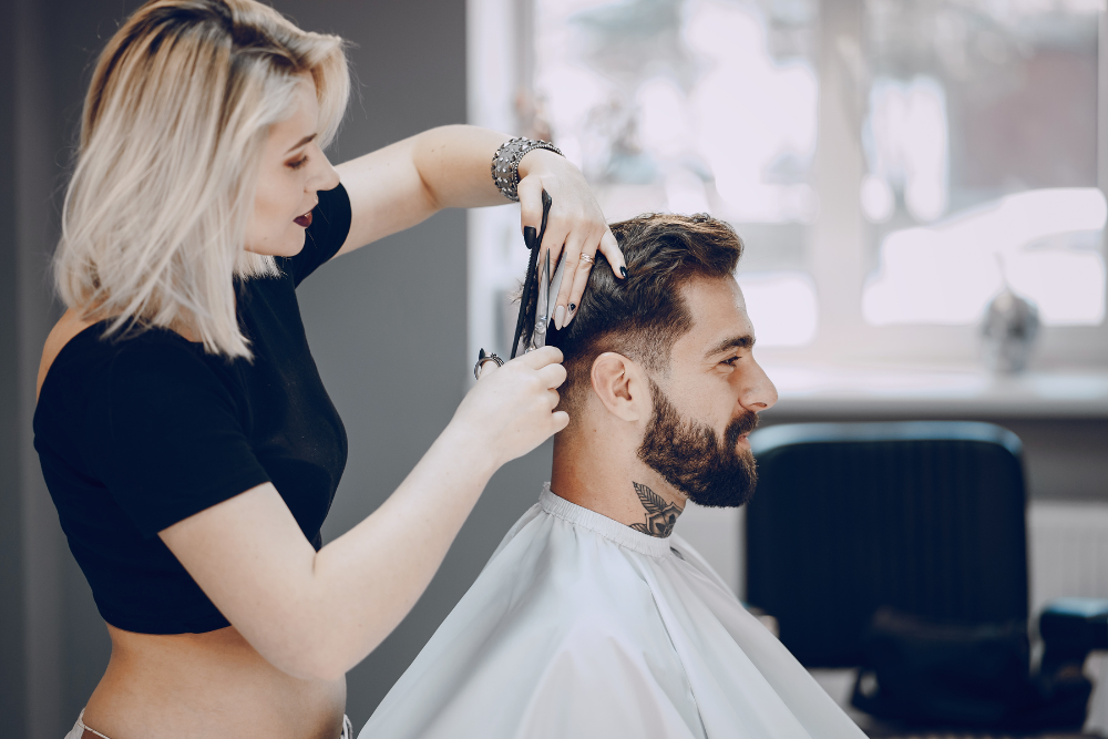 Cosmetology vs Barbering: What's the difference? 