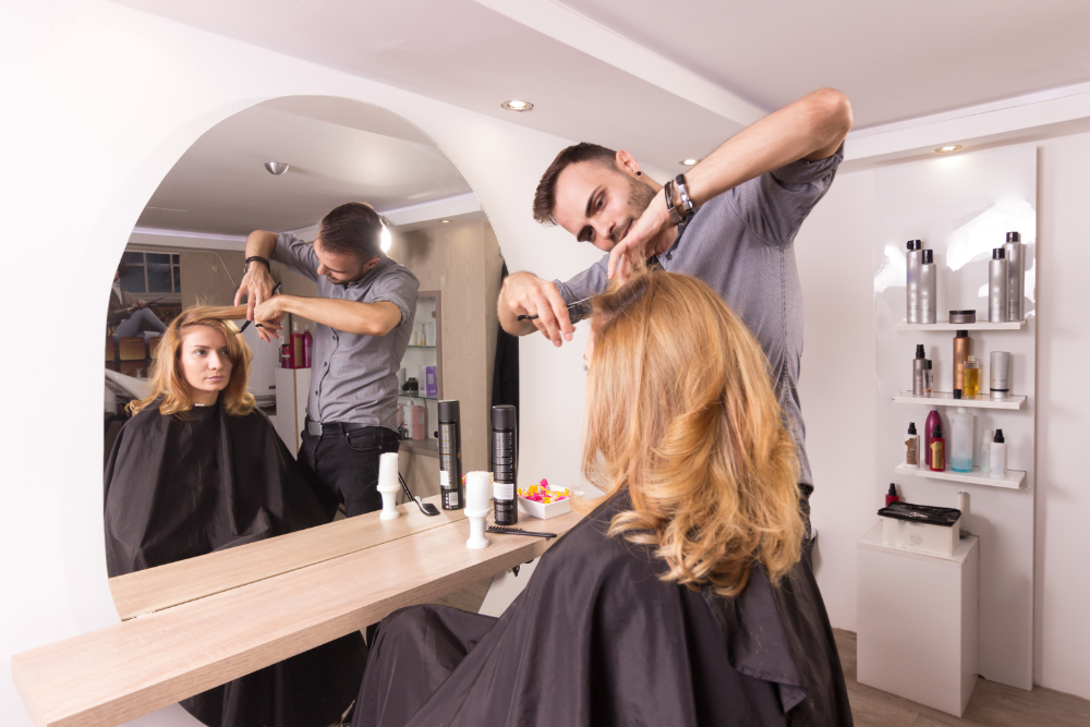 Cosmetology vs Barbering: What's the difference?