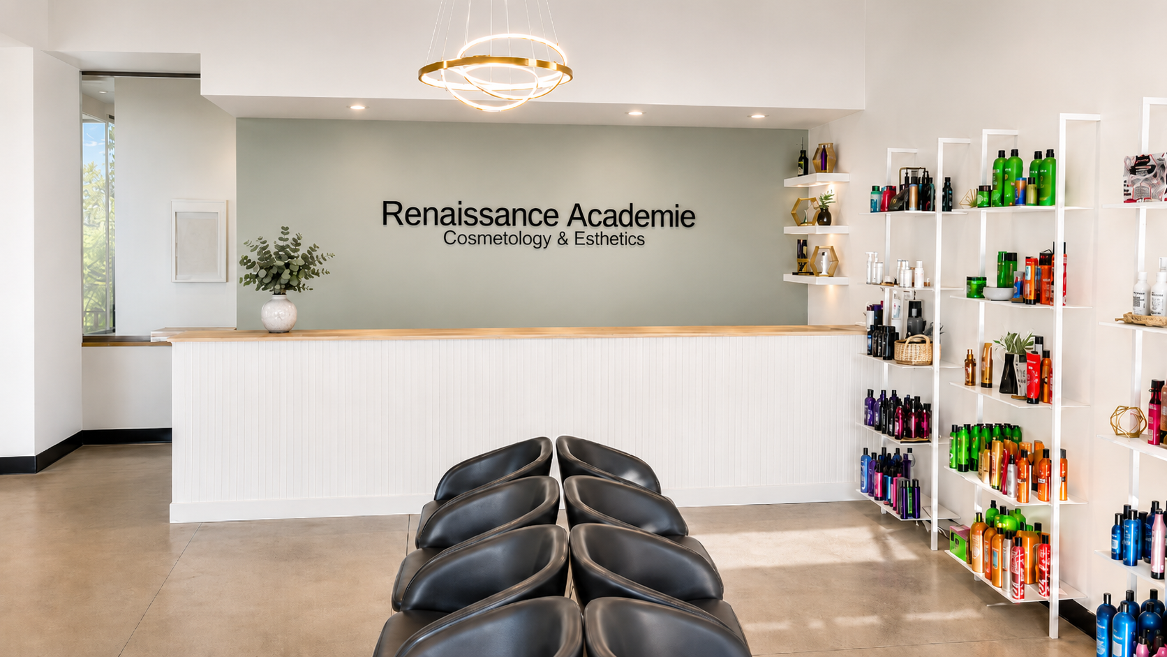 Bright front reception and welcome area at Renaissance Academie